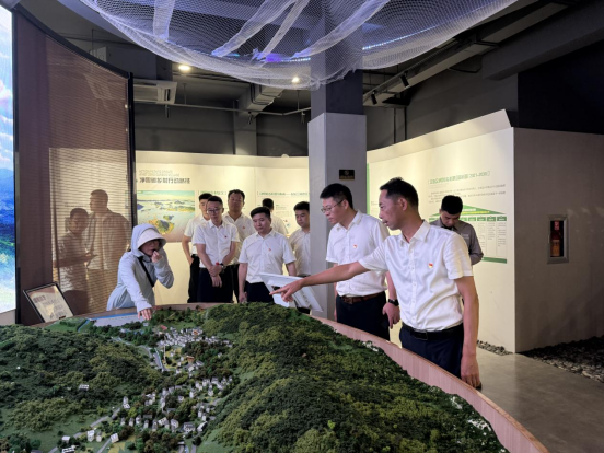建党节走进新建村-4